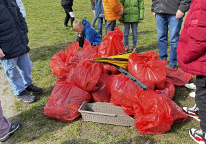 Worki śmieci zebrane przez naszych uczniów